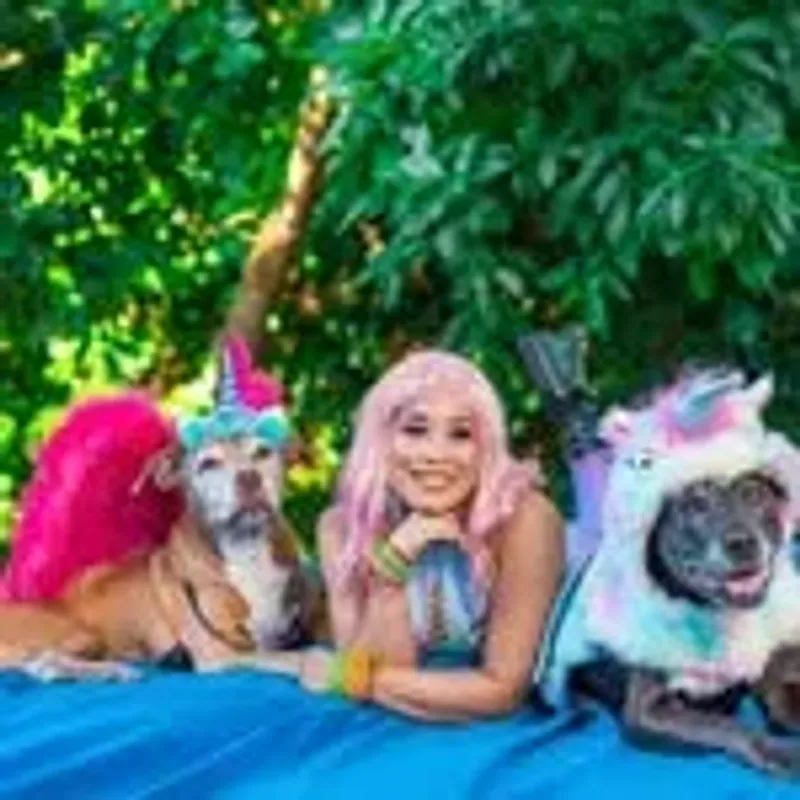 minxy_and_her_pitties