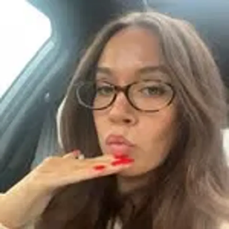 isabella.rose.perez