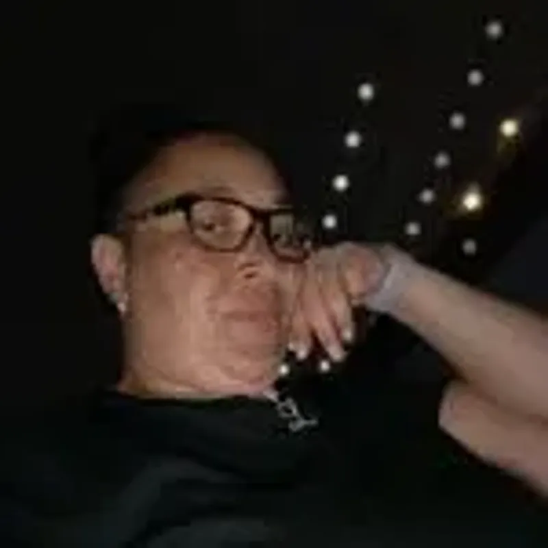 @latoshaking1979