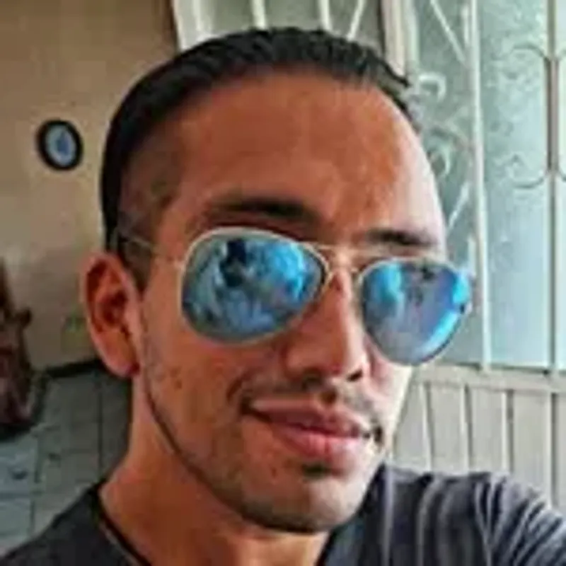 estebancastillo737