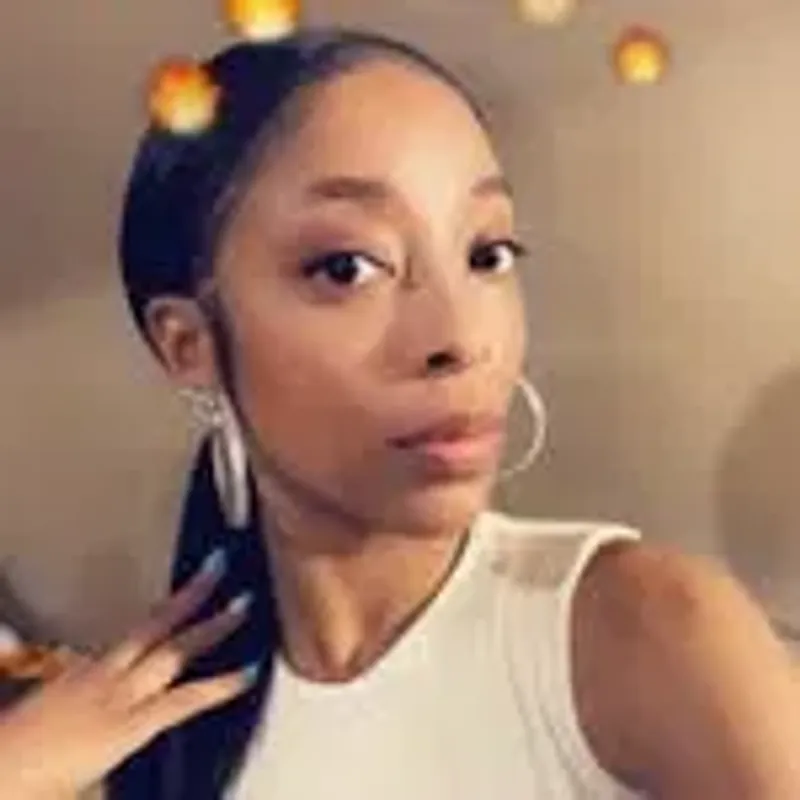 mz._niaqueen
