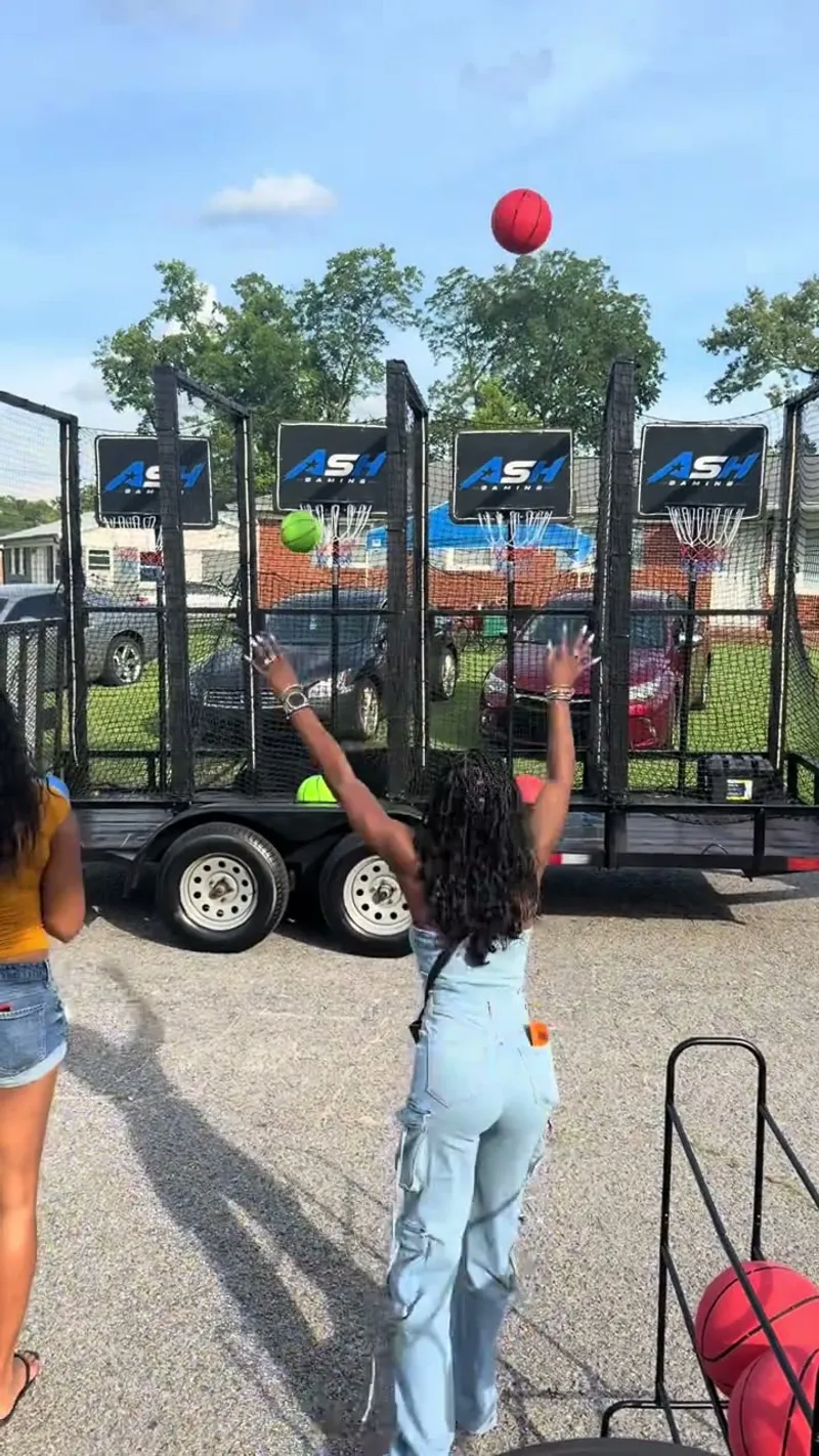 BUSINESS TRAILER ORDERSStart your own mobile entertainment business with a custom-built gaming trailer. Choose from trailer purchase options designed to help you get your business up and running