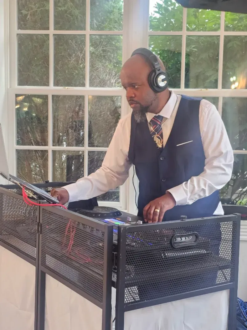 Wedding DJ Services