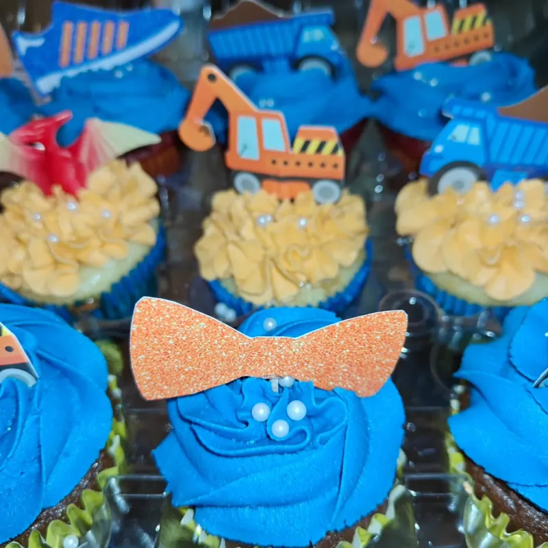 Dozen cupcakes