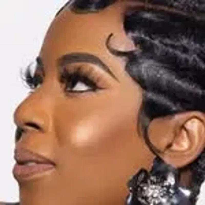 nikkionegal_trinicemyers