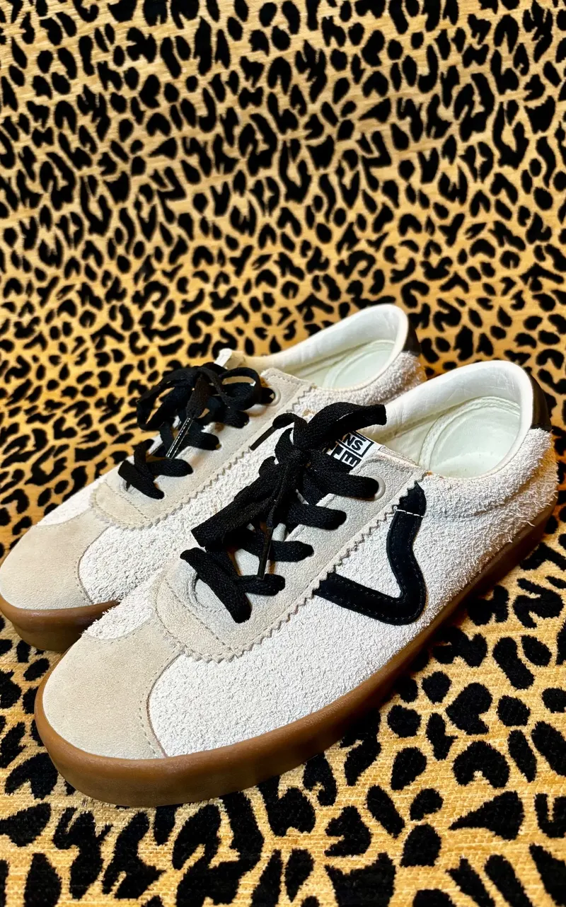 Pre-Loved Fashion Drops