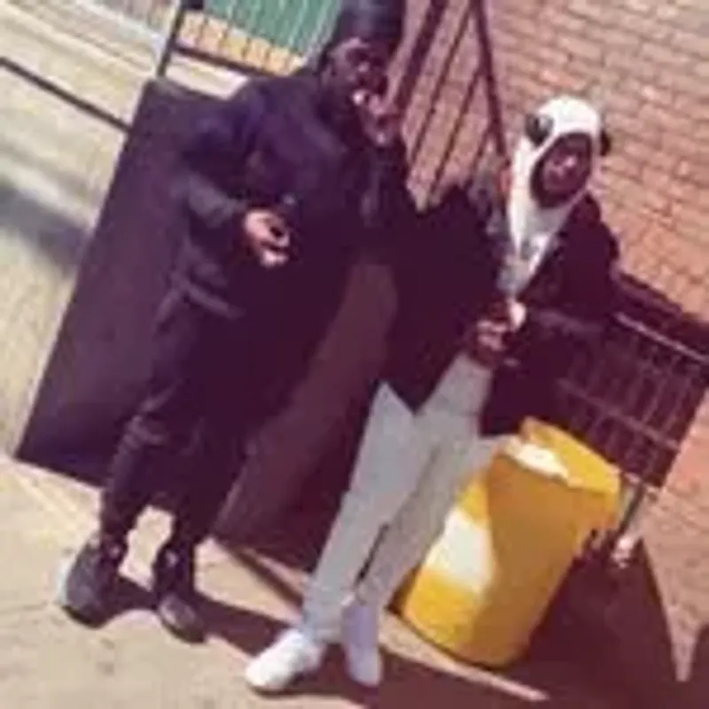 @bloodhoundz_18stdatnigga_guy