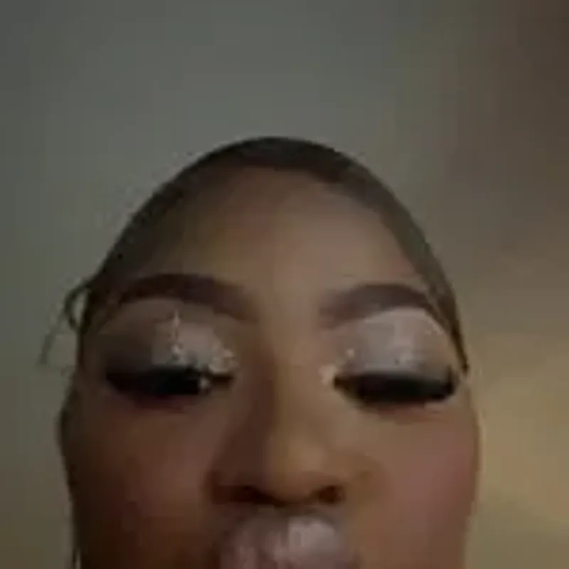 @exclusively.naii