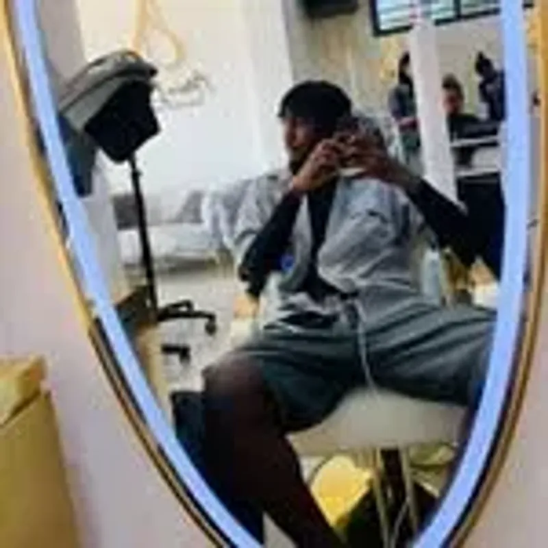 youngmoni.official_