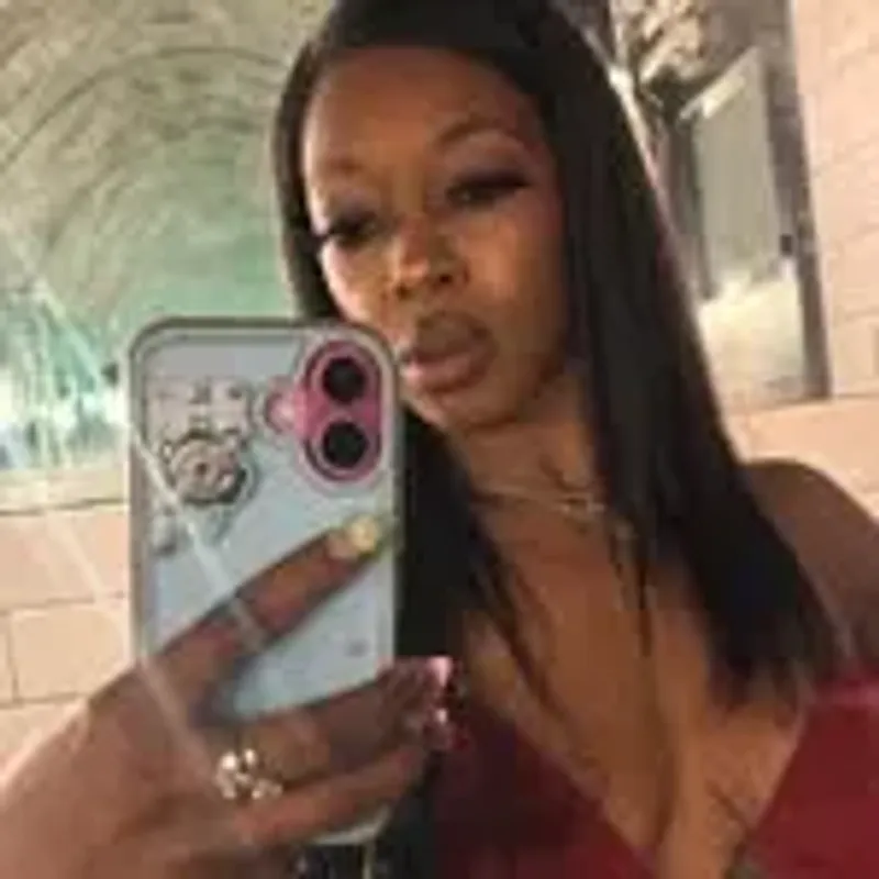 dee._foxx