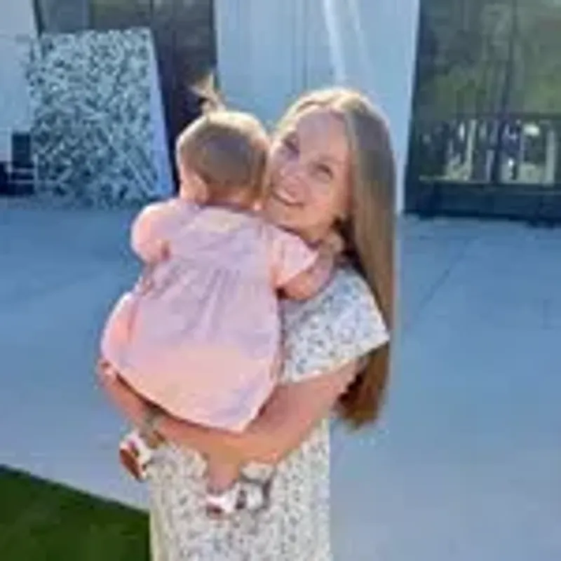 @hayleylthurston