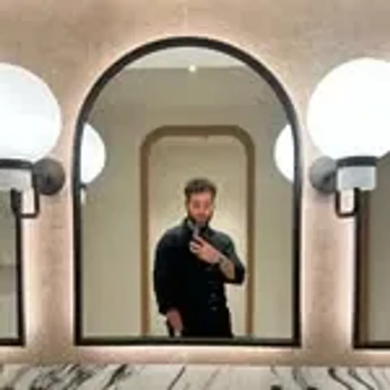 nikos_vrionis