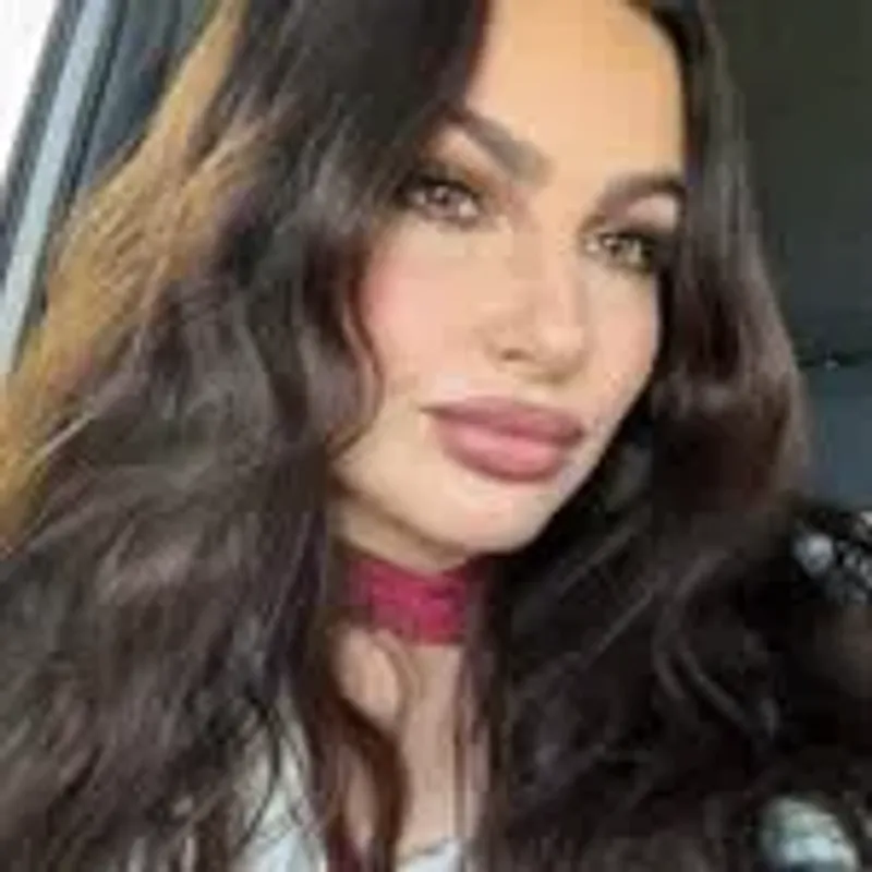 heyyitskira