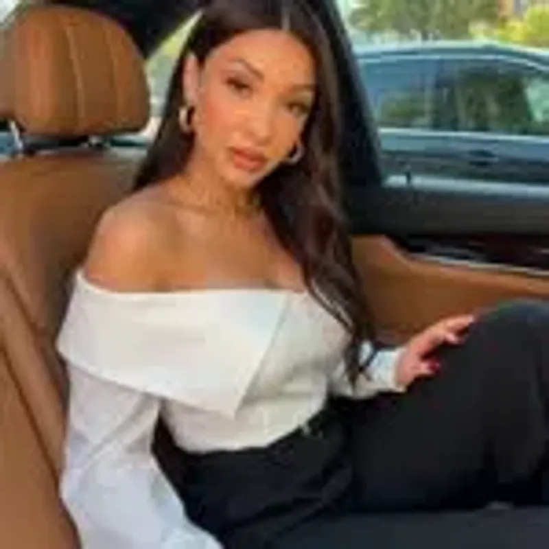 @dominiquearielle_