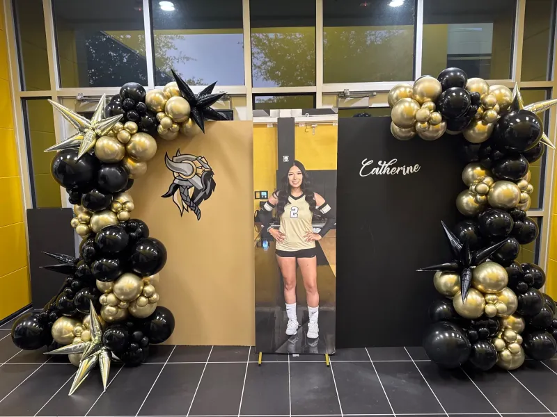 Custom Balloon Decor