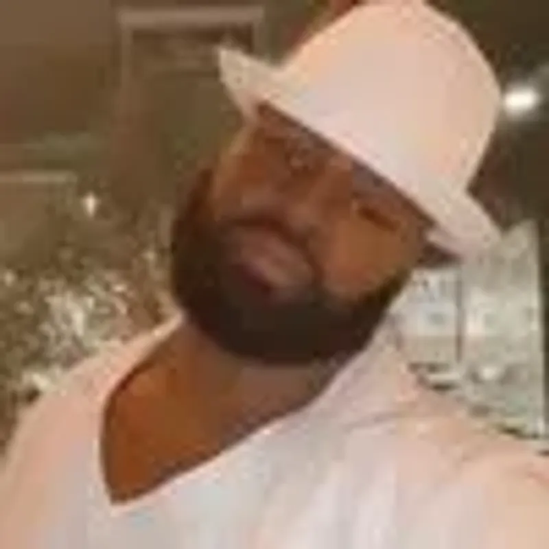 mr_makeithappen21