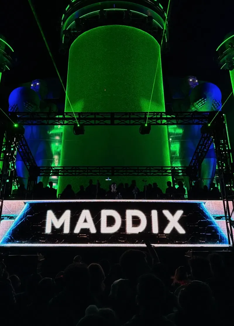 Live Performance &
Event Coverage