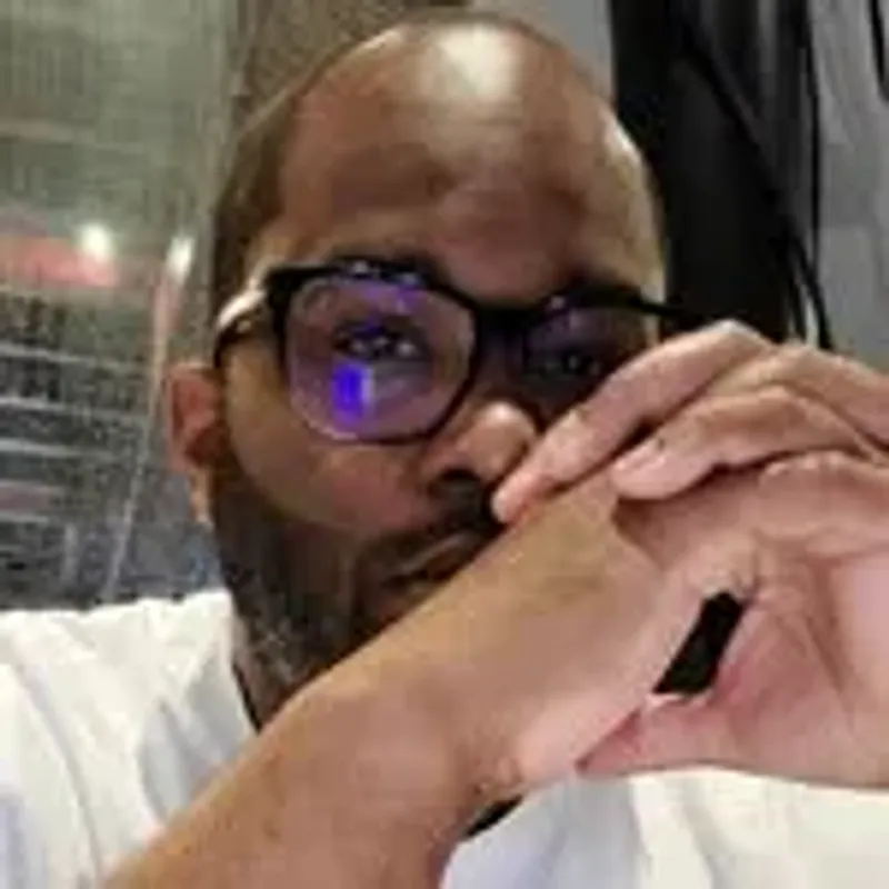livinglegend_darrenrogers