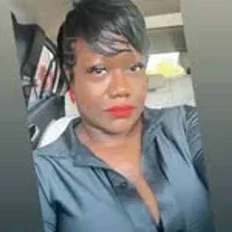 tasha_lew17