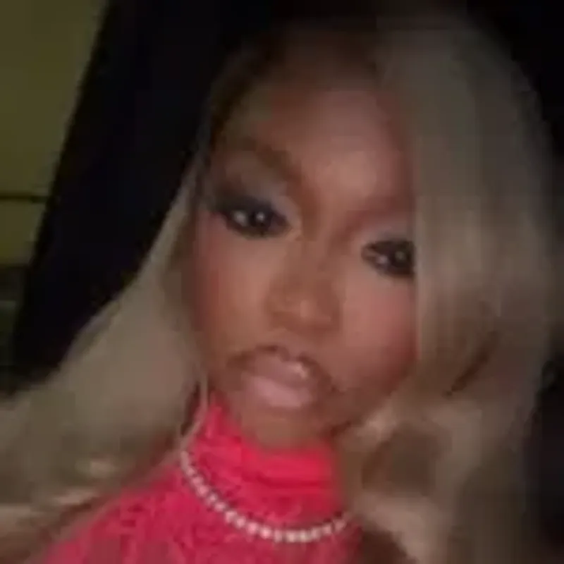 foreignn_queennnn