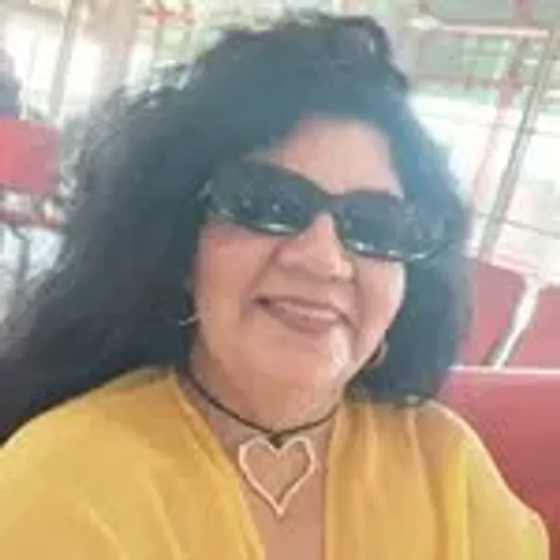 naymalopezgonzal