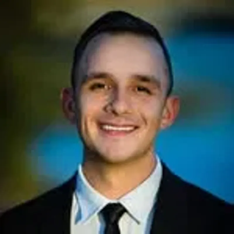 zach_santos_realtor